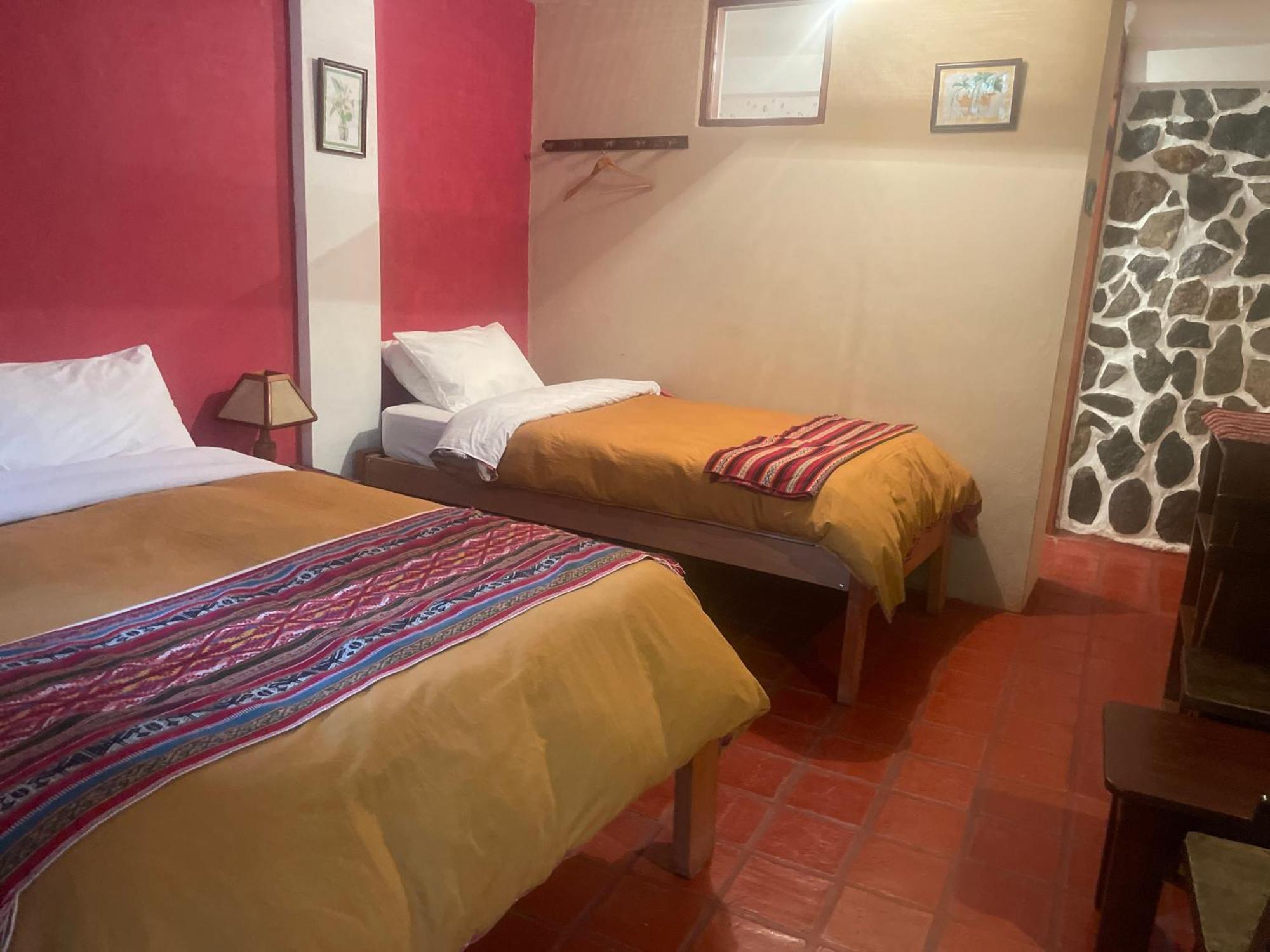 Bed and Breakfast Kiswar Lodg à Ollantaytambo Extérieur photo
